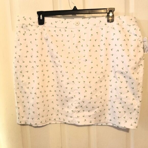 Intro Love the Fit Palm Tree printed skort… - Picture 12 of 12